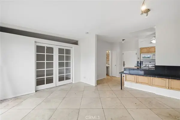 20234 Cantara Street #330, Canoga Park, CA 91306