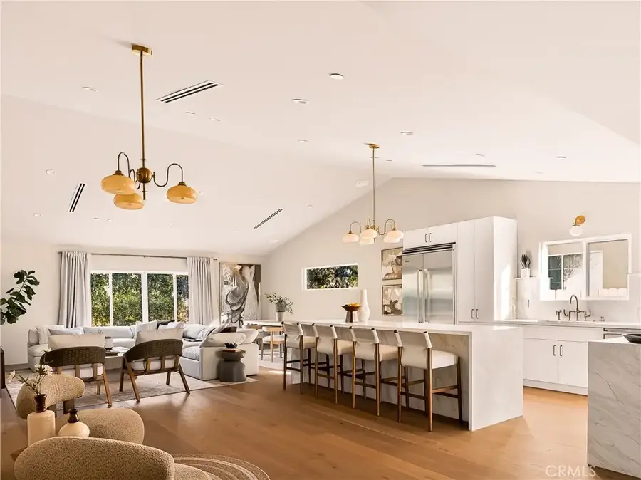 5944 Lasaine, Encino, CA 91316 - #2