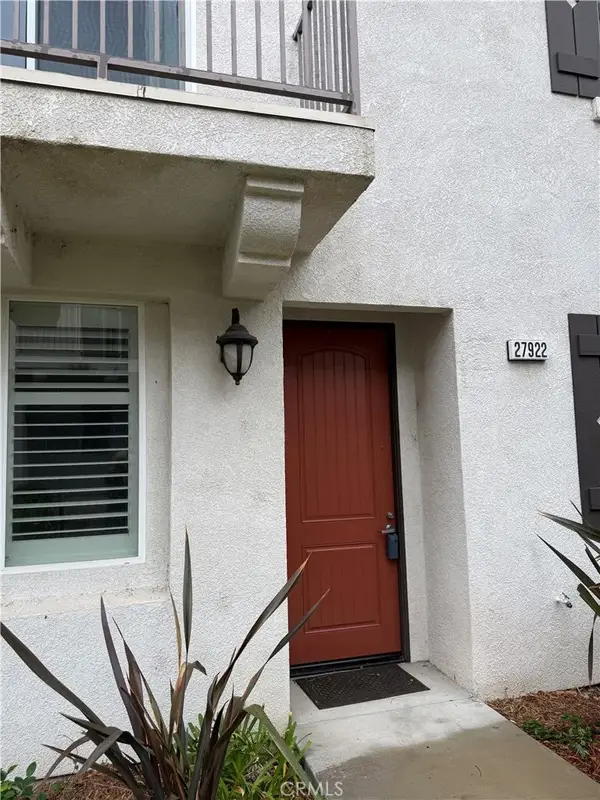 27922 Avalon Drive, Canyon Country, CA 91351