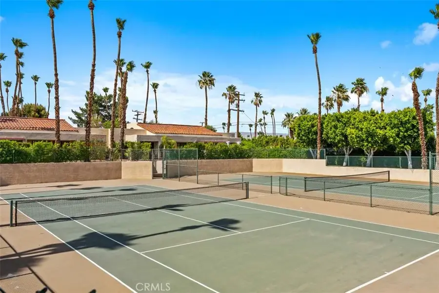 200 E Racquet Club Rd #69, Palm Springs, CA 92262 - #2
