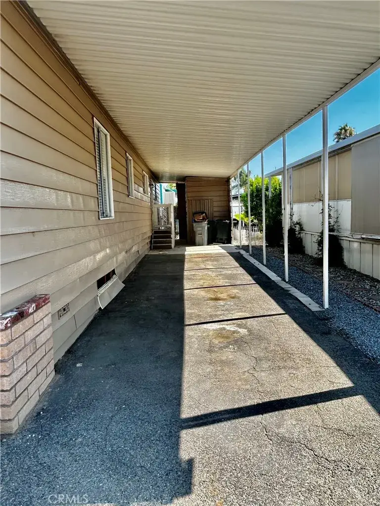 725 W Thornton Ave #105, Hemet, CA 92543 - Image #3