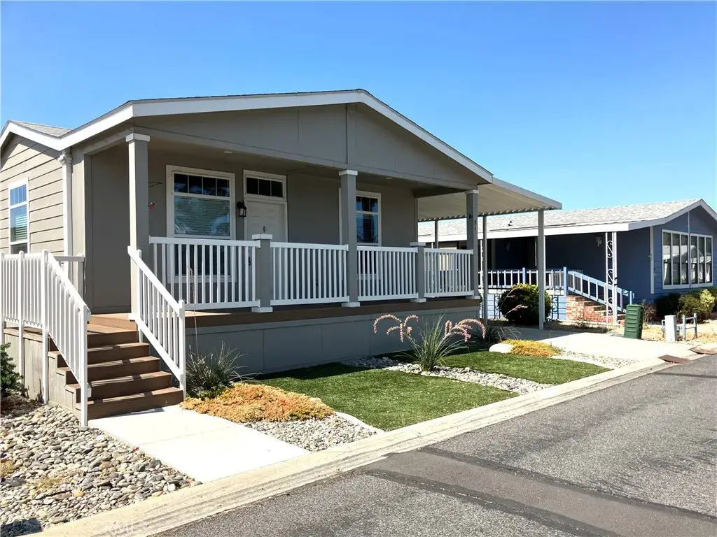 1300 W Menlo #94, Hemet, CA 92543 - Image #1