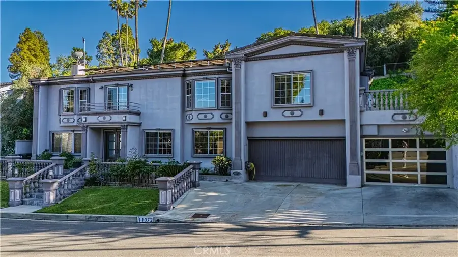 11372 Dona Teresa Drive, Studio City, CA 91604 - Image #2