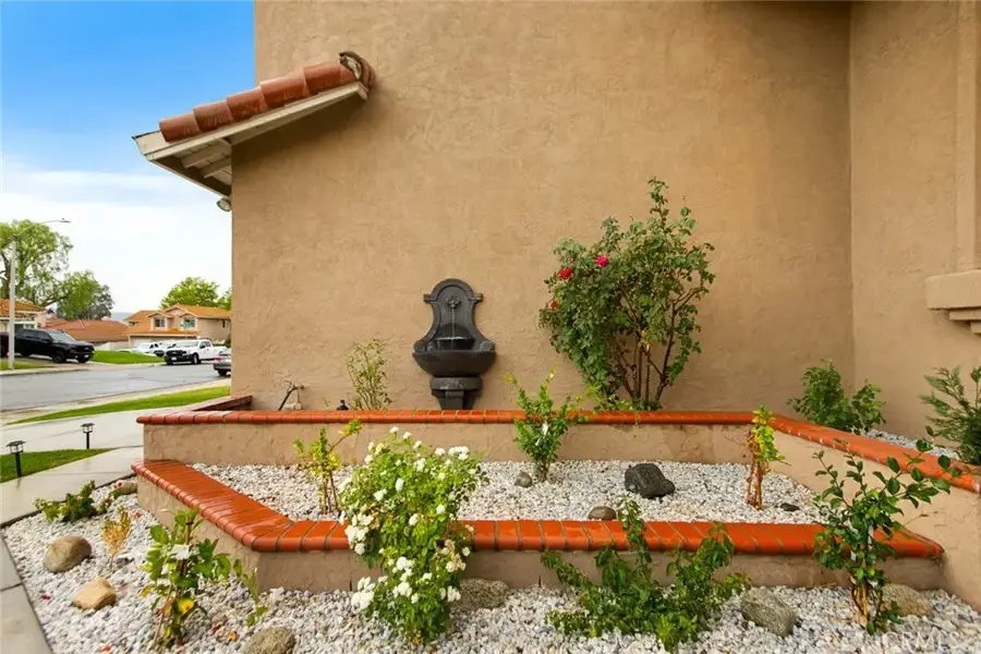 27438 Senna Court, Temecula, CA 92591 - Image #2