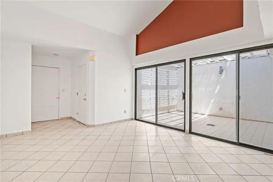43334 32nd St W #17, Lancaster, CA 93536 - Image #2