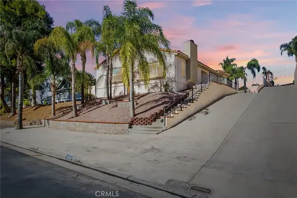 30310 Spray Drive, Canyon Lake, CA 92587