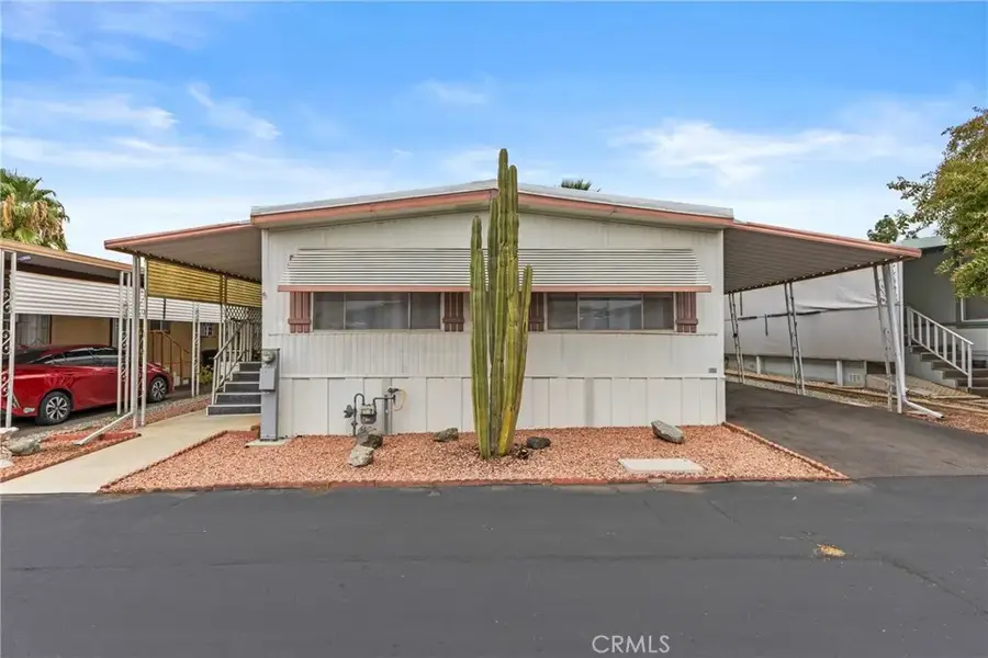 725 W Thornton #97, Hemet, CA 92543 - Image #2