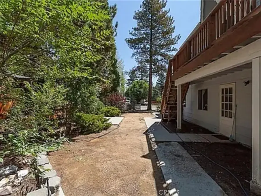 1017 Greenway, Big Bear City, CA 92314 - Image #3