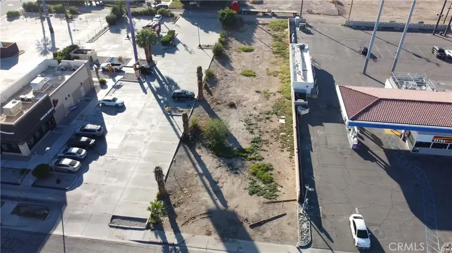 349 S Lovekin, Blythe, CA 92225 - Image #2