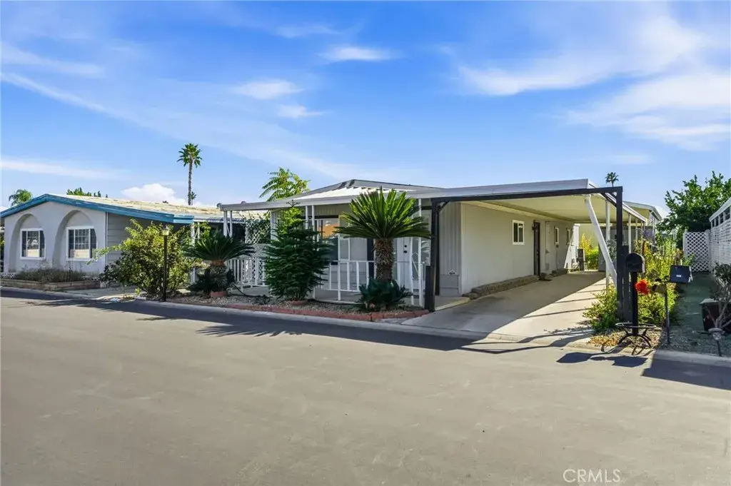 601 N Kirby, Hemet, CA 92545 - Image #1