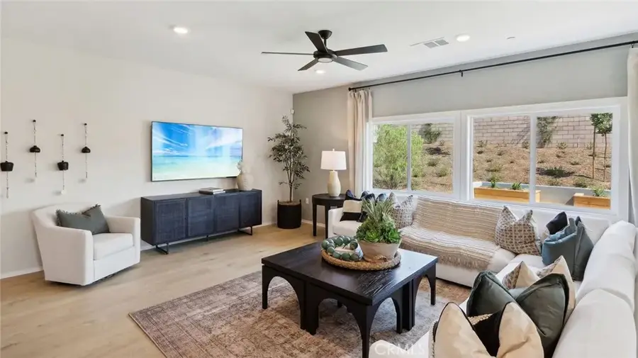 30582 Camino Del Sur, Winchester, CA 92596 - Image #2