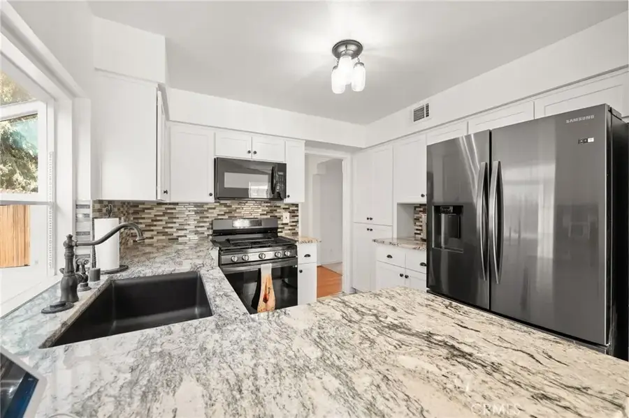 39795 Old Carriage, Murrieta, CA 92563 - Image #2