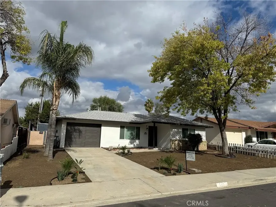 596 Opal Avenue, Hemet, CA 92543 - Image #2
