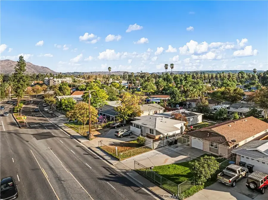 2520 14th Street, Riverside, CA 92507 - #2