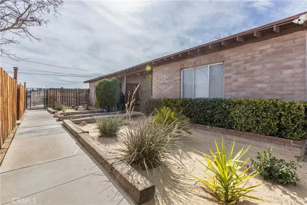 15521 4th, Victorville, CA 92395 - Image #1