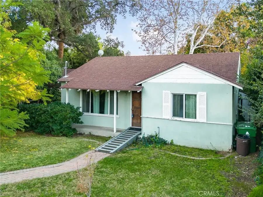 17806 Erwin St, Encino, CA 91316 - Image #3