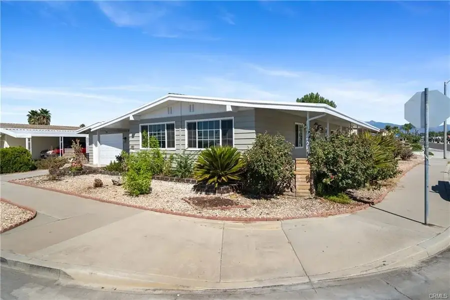 992 S Elk, Hemet, CA 92543 - Image #2
