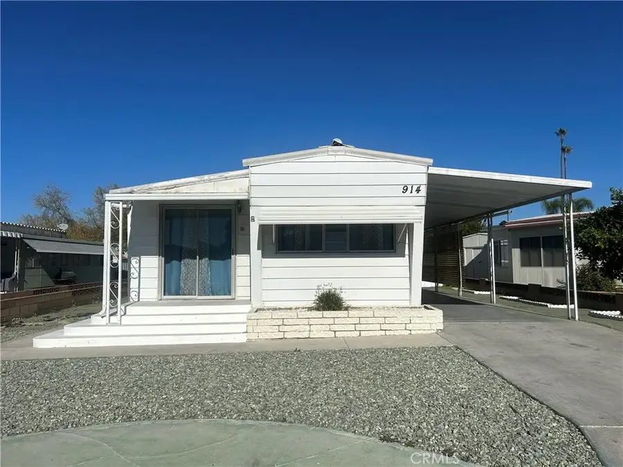 914 W Johnston, Hemet, CA 92543 - Image #3