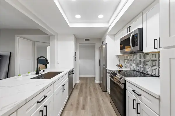 1040 E Washington, Escondido, CA 92025