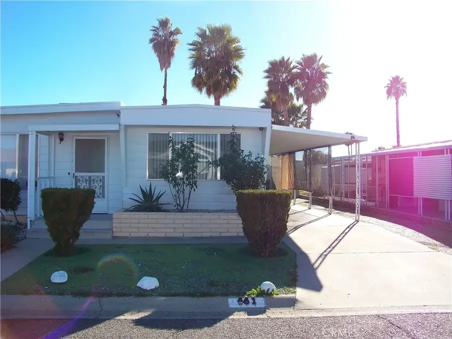 661 San Juan, Hemet, CA 92543 - #3