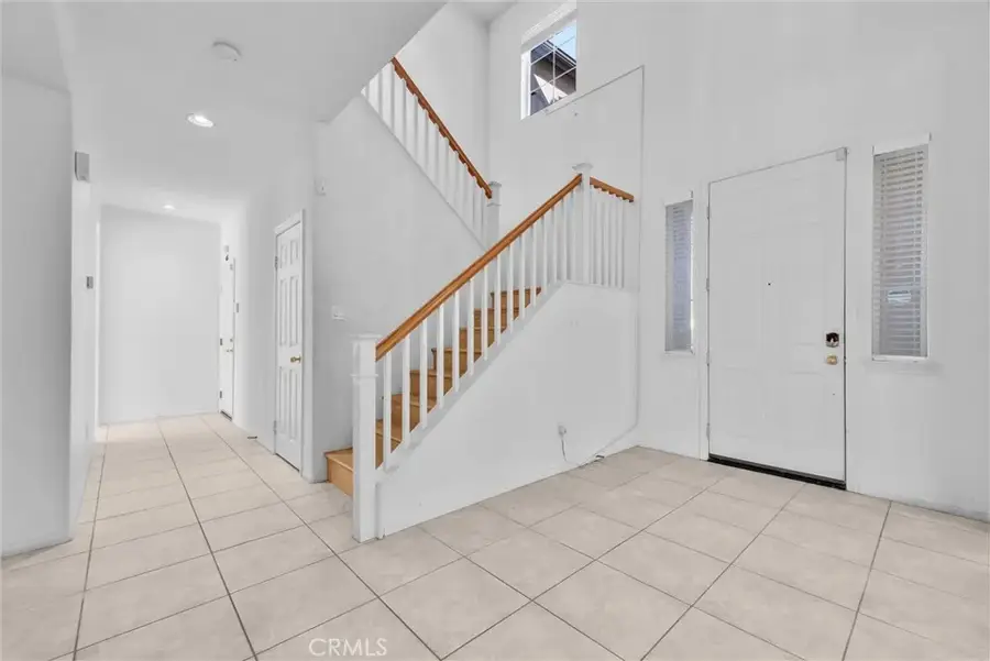 31465 Pear Blossom Circle, Murrieta, CA 92563 - Image #2