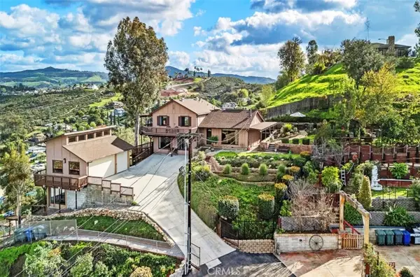 12886 Castle Court, Lakeside, CA 92040