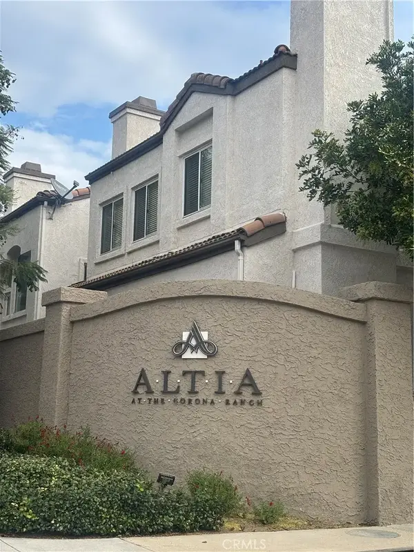 2131 Almeria Street #102, Corona, CA 92879