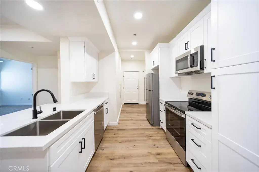 41410 Juniper #812, Murrieta, CA 92562 - Image #1