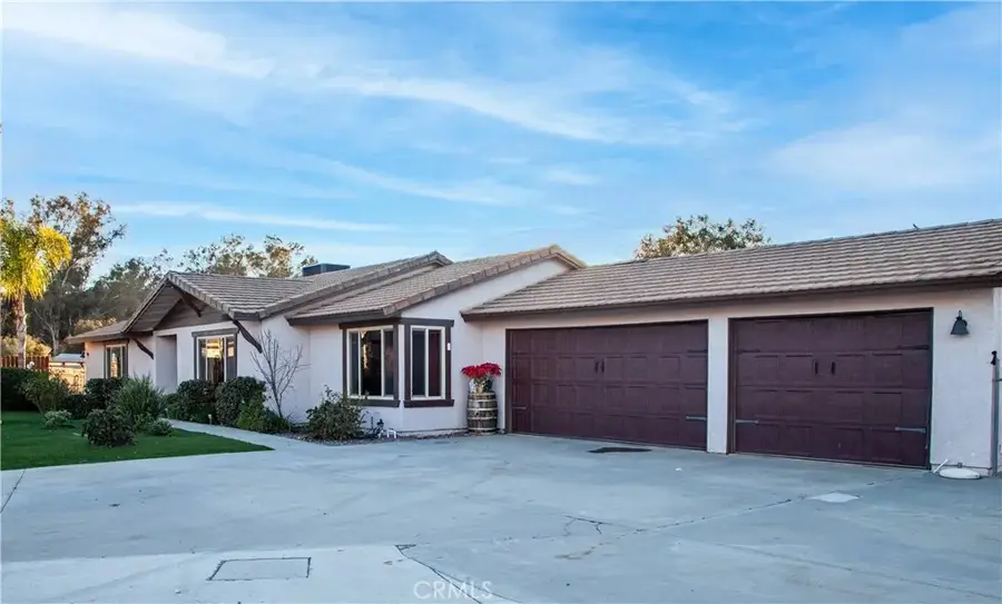 30225 Amber Lane, Hemet, CA 92543 - Image #2