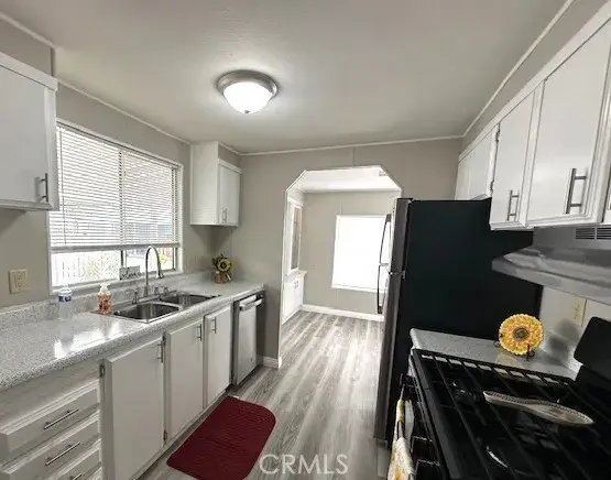 880 N. Lake Steet #69, Hemet, CA 92544 - #3