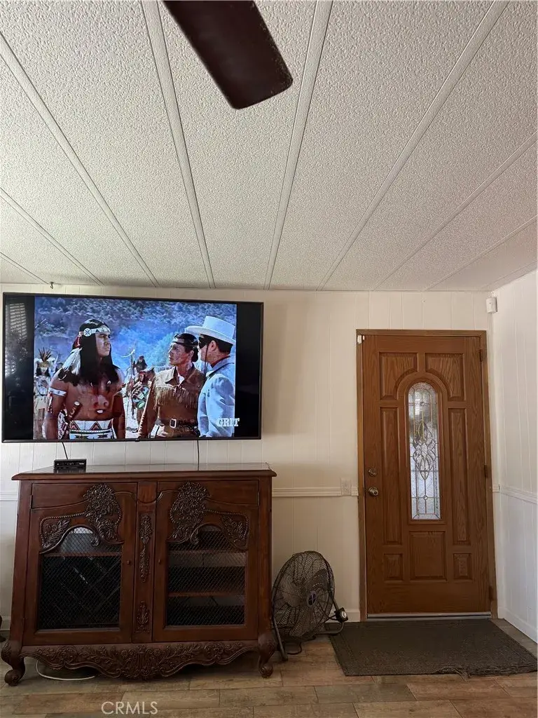 1025 S Lyon, Hemet, CA 92543 - Image #2