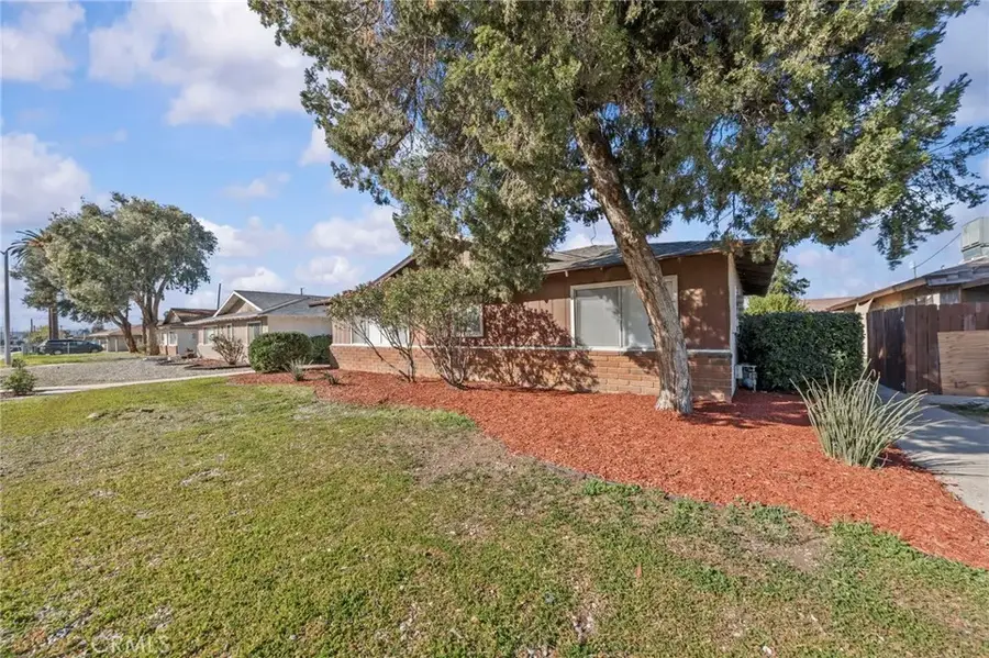 796 W Devonshire, Hemet, CA 92543 - Image #2