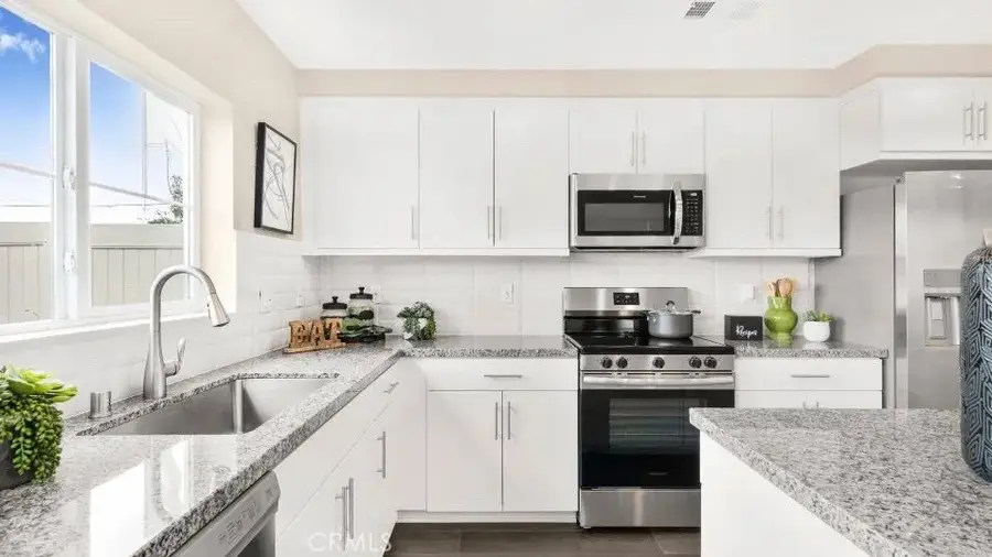 7464 Fig Grove Lane, Riverside, CA 92507 - Image #3