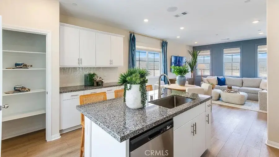 1700 Phantom Lane, Rialto, CA 92376 - Image #2