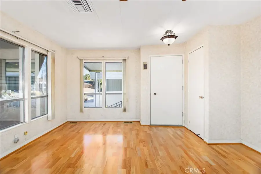 28925 Calle Alta, Murrieta, CA 92563 - Image #2