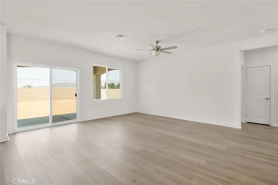 14574 Indigo, Apple Valley, CA 92307 - Image #3
