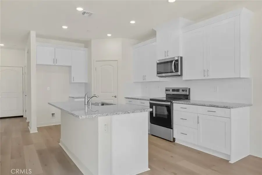 14563 Indigo, Apple Valley, CA 92307 - Image #2