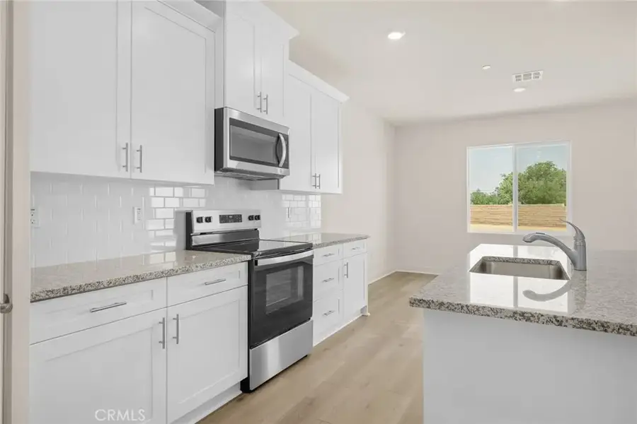 14563 Indigo, Apple Valley, CA 92307 - Image #3