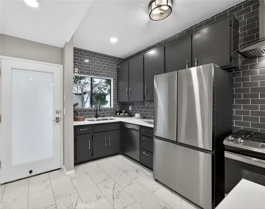 2500 Abbot Kinney Boulevard #9, Venice, CA 90291 - Image #3