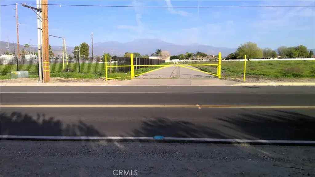 2 N Lyon, Hemet, CA 92543 - #1