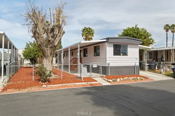 1097 N State #25, Hemet, CA 92543