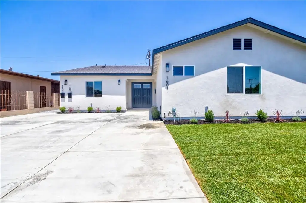 1601 W 165th Street, Compton, CA 90220 - #1