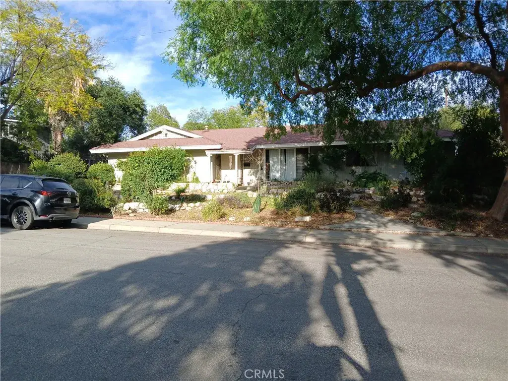 1662 Denver, Claremont, CA 91711 - #1