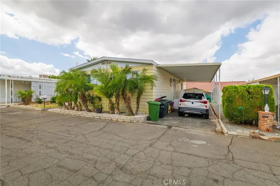 881 N Lake #219, Hemet, CA 92544 - #3