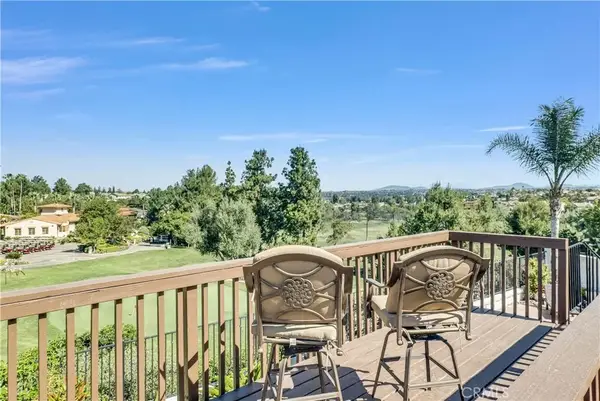 45407 Callesito Altar, Temecula, CA 92592