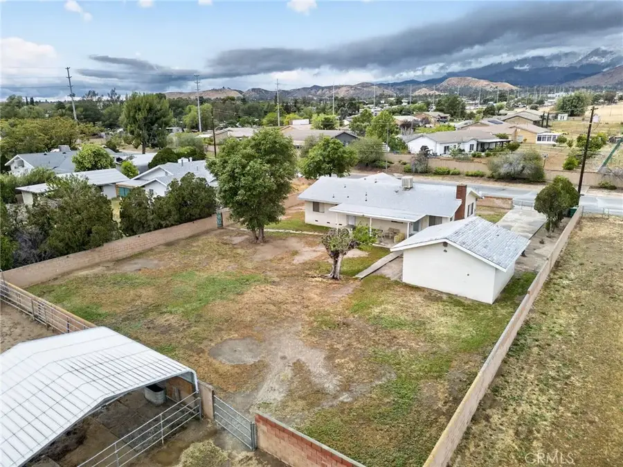 514 E Victory Avenue, Banning, CA 92220 - #2