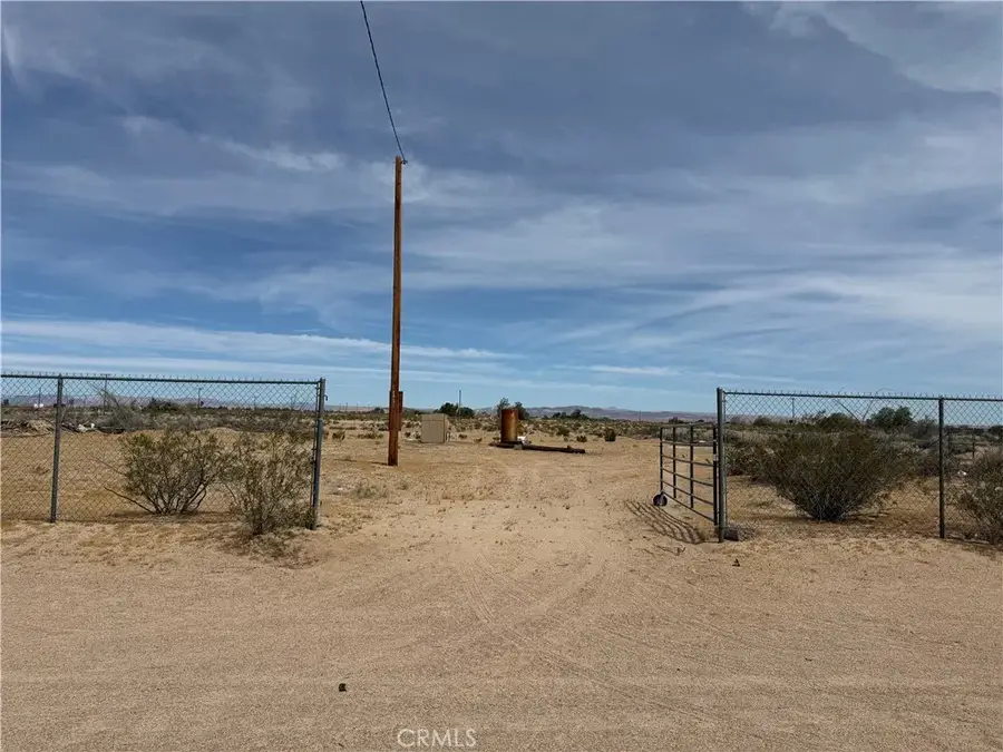 34805 Newberry, Newberry Springs, CA 92365 - #2