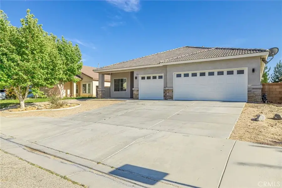 3514 W Avenue J4, Lancaster, CA 93536 - #2