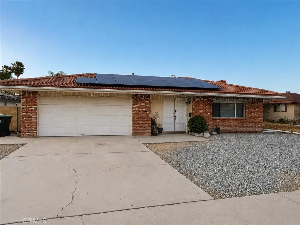 628 Monterey, Hemet, CA 92543 - #1