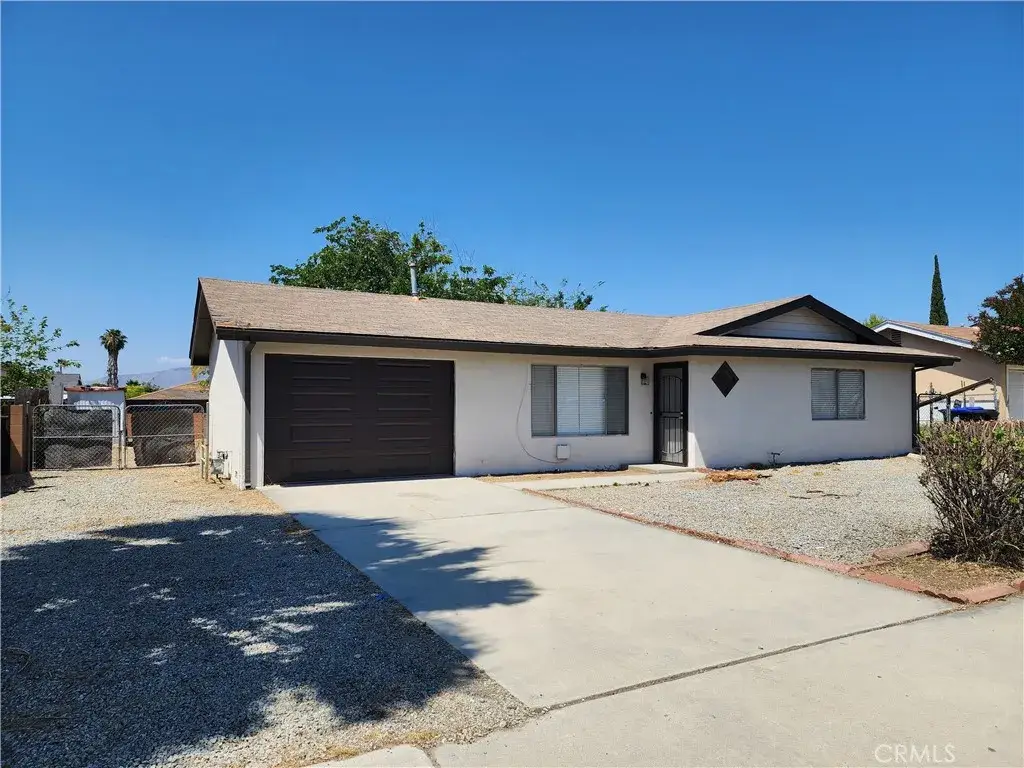 832 E Stetson, Hemet, CA 92543 - #1